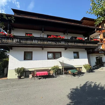 Pensionat Bergsteiger-zimmer Obermair 3*